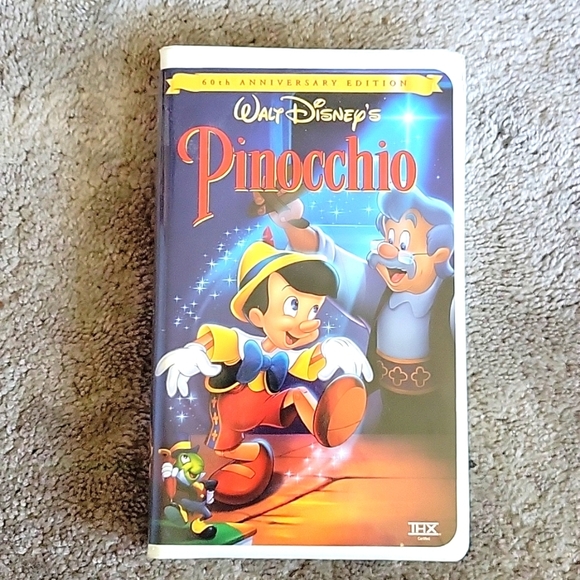 Walt Disneys Pinocchio VHS - Picture 1 of 4